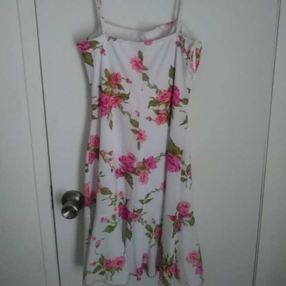 Summer dress by Taboo - Picture 2 of 4